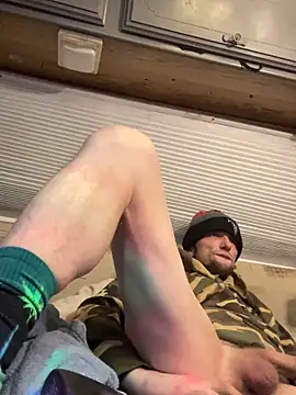 Snapshot of Followthepiper chatting on January 8, 3:39 pm Followthepiper online show from January 8, 3:39 pm