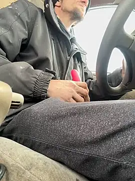 Snapshot of Followthepiper chatting on January 12, 6:59 pm Followthepiper online show from January 12, 6:59 pm