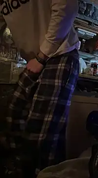 Snapshot of Followthepiper chatting on January 21, 12:36 am Followthepiper online show from January 21, 12:36 am