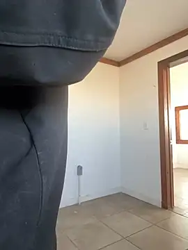 Snapshot of Followthepiper chatting on January 30, 7:37 pm Followthepiper online show from January 30, 7:37 pm