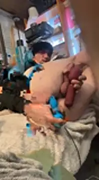 Snapshot of Followthepiper chatting on February 7, 8:42 pm Followthepiper online show from February 7, 8:42 pm