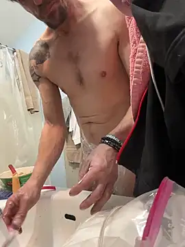 Snapshot of Followthepiper chatting on February 23, 6:01 pm Followthepiper online show from February 23, 6:01 pm