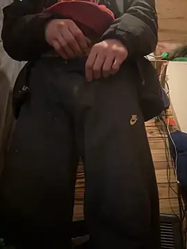 Snapshot of Followthepiper chatting on March 9, 7:05 pm Followthepiper online show from March 9, 7:05 pm