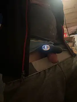 Snapshot of Followthepiper chatting on March 13, 12:56 pm Followthepiper online show from March 13, 12:56 pm