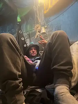 Snapshot of Followthepiper chatting on October 7, 3:31 pm Followthepiper online show from October 7, 3:31 pm