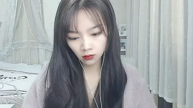 Snapshot of Jenny-Z chatting on January 10, 2:02 am Jenny-Z online show from January 10, 2:02 am