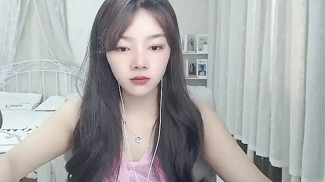 Snapshot of Jenny-Z chatting on April 22, 1:30 am Jenny-Z online show from April 22, 1:30 am