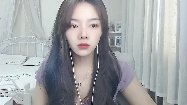 Snapshot of Jenny-Z chatting on April 25, 1:41 am Jenny-Z online show from April 25, 1:41 am