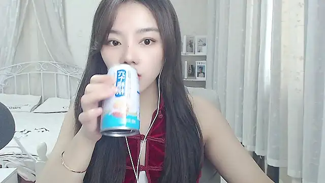 Snapshot of Jenny-Z chatting on April 26, 1:58 am Jenny-Z online show from April 26, 1:58 am