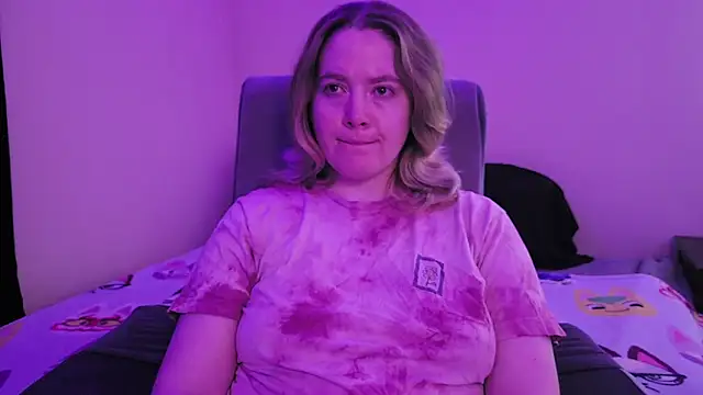 InternetFairy XO online show from October 31, 6:25 am