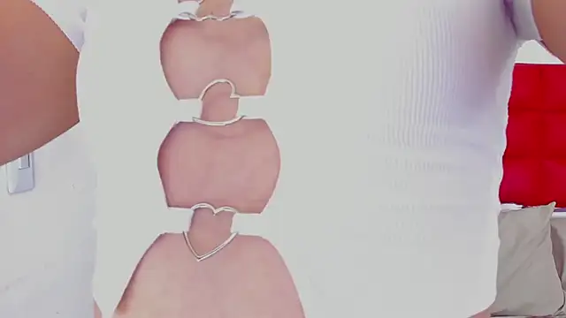 LyonGallego  online show from February 22, 9:48 pm