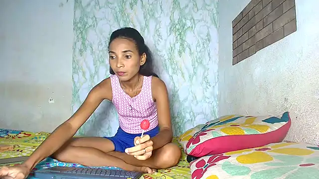 luciana daza online show from September 25, 9:29 pm