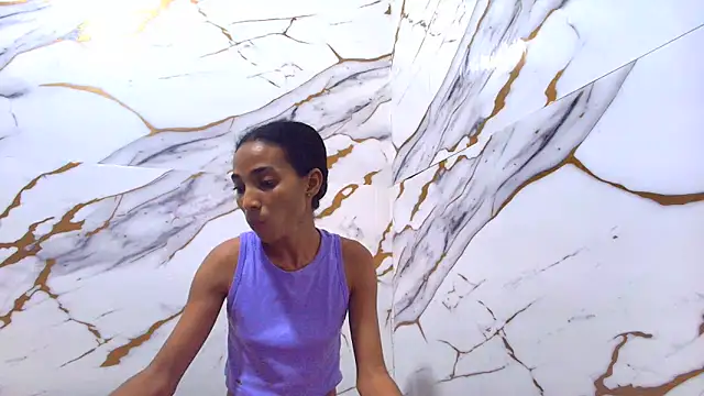 Snapshot of luciana_daza chatting on June 10, 8:52 pm luciana daza online show from June 10, 8:52 pm