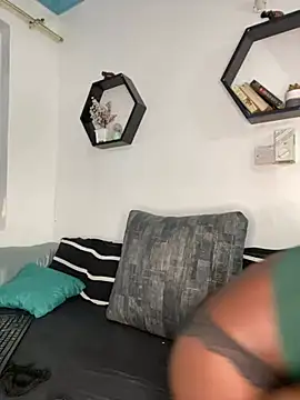 petiteebony 81 online show from February 28, 3:15 am