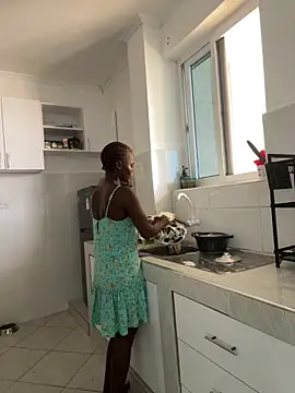 petiteebony 81 online show from February 16, 8:54 am