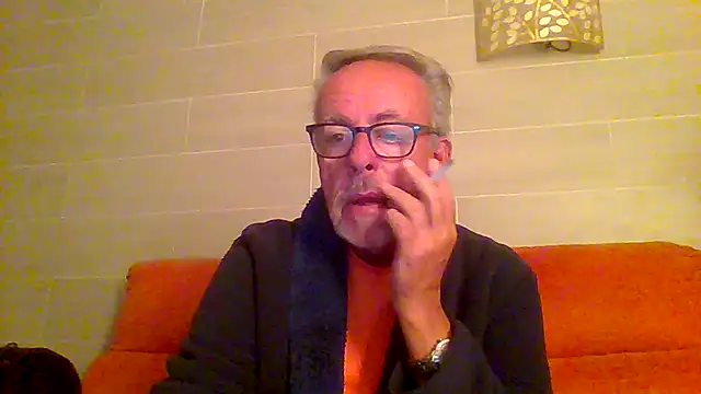 tuggy59 online show from December 3, 5:26 am