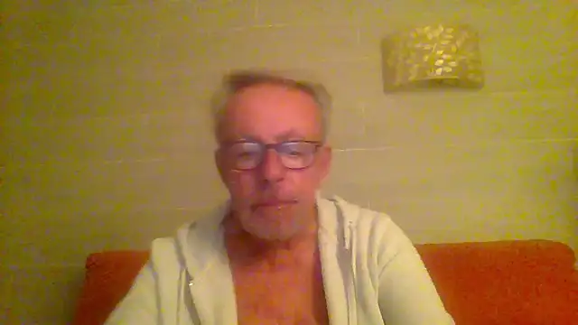 tuggy59 online show from March 15, 4:51 am