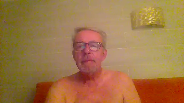 tuggy59 online show from March 16, 5:44 am