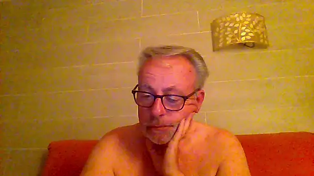 tuggy59 online show from May 22, 4:08 am