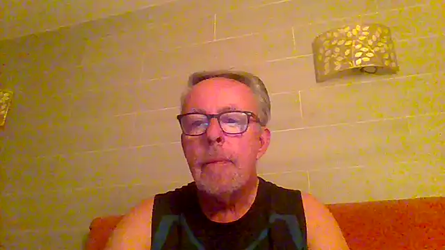 tuggy59 online show from June 16, 3:42 am