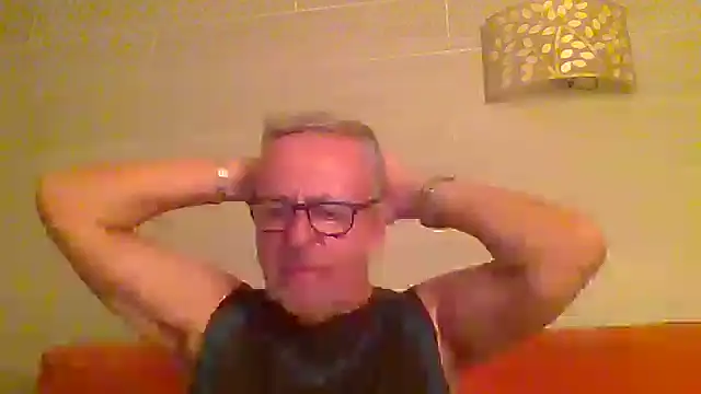 tuggy59 online show from June 29, 3:57 am
