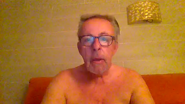 tuggy59 online show from July 2, 4:51 am