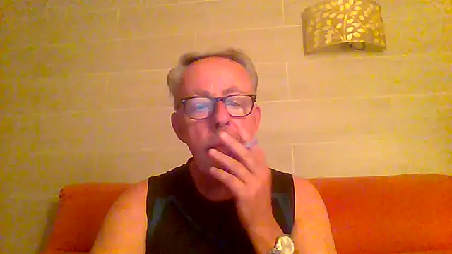 tuggy59 online show from July 4, 3:56 am