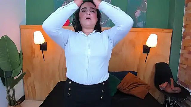 taylor bennet online show from October 2, 7:10 pm