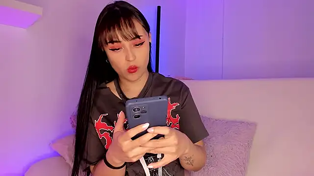 Gloomydoll online show from December 10, 3:44 pm