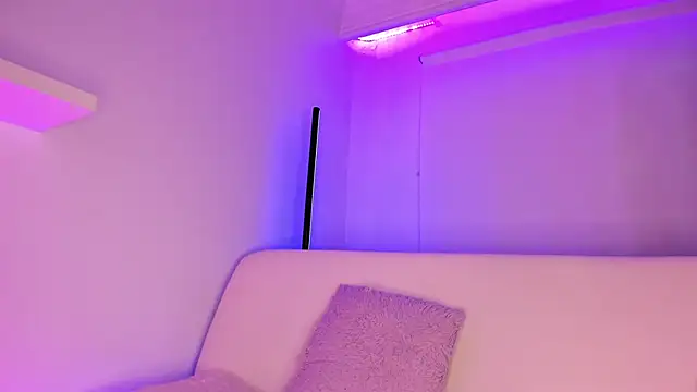 Gloomydoll online show from December 26, 4:04 pm