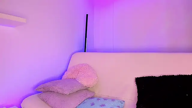 Gloomydoll online show from February 10, 4:47 pm