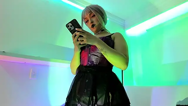 Gloomydoll online show from February 12, 8:40 pm