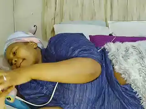 Real1SweetQueen online show from May 17, 6:26 pm