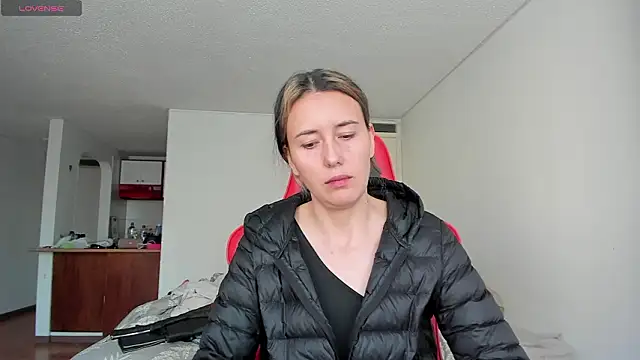 zoe jeane beker online show from March 11, 10:27 pm