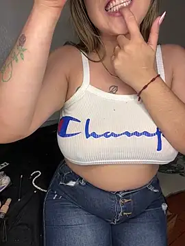 zoe adhara online show from January 8, 9:23 pm