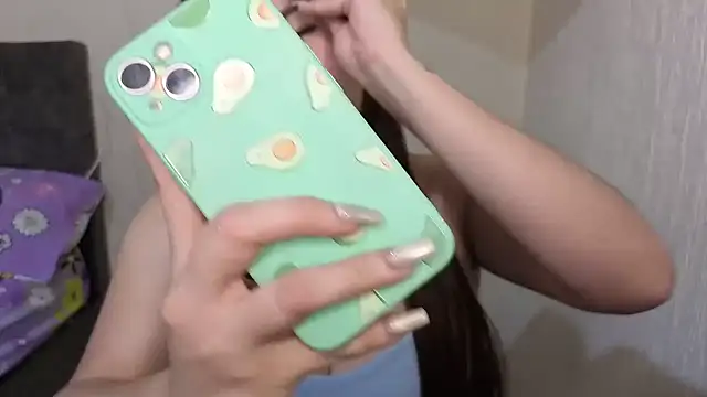 zoe adhara online show from April 22, 10:33 pm