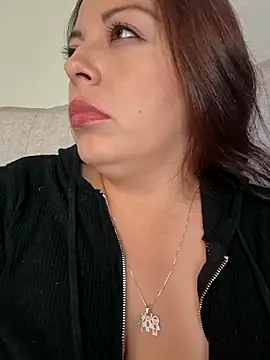 seherlatin online show from February 12, 9:10 pm