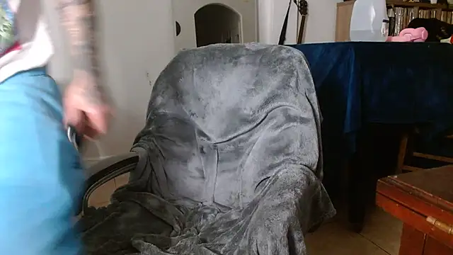 Snapshot of bobbybacala91 chatting on September 27, 9:58 am bobbybacala91 online show from September 27, 9:58 am