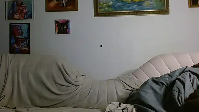 Snapshot of bobbybacala91 chatting on October 1, 5:46 am bobbybacala91 online show from October 1, 5:46 am