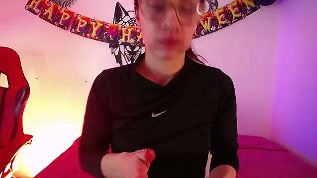 Katy Van online show from November 1, 8:44 pm