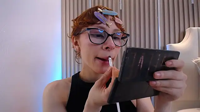 Snapshot of Katy_Van chatting on June 20, 9:28 pm Katy Van online show from June 20, 9:28 pm