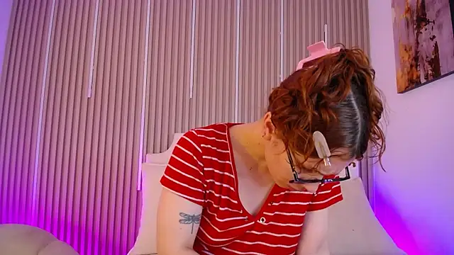 Snapshot of Katy_Van chatting on July 12, 8:55 pm Katy Van online show from July 12, 8:55 pm