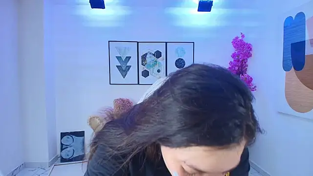Snapshot of Isa_reel chatting on May 24, 12:43 pm Isa reel online show from May 24, 12:43 pm