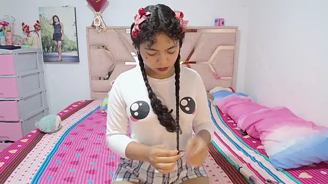 Winnifer Gonzal online show from April 26, 3:15 am