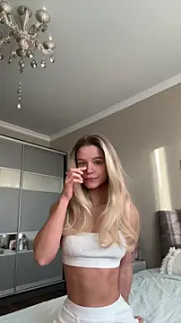 JessIsLove online show from February 12, 5:13 am