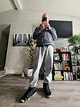 Cemg online show from April 6, 3:57 pm