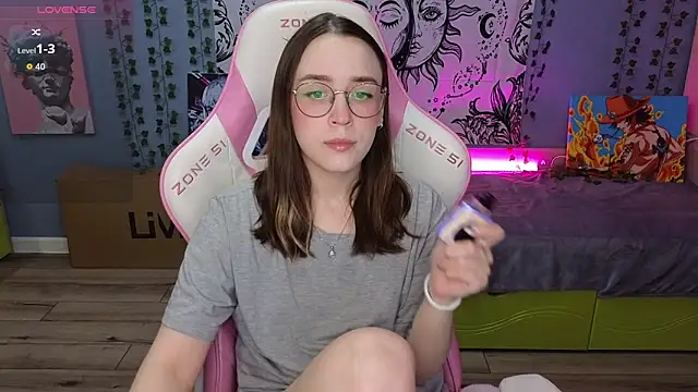 Sweet frosti online show from September 19, 3:30 am