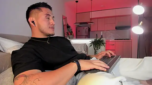 Snapshot of Chriskyle_ chatting on March 3, 4:03 am Chriskyle  online show from March 3, 4:03 am