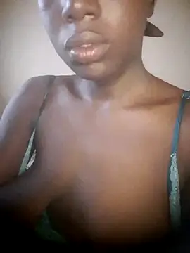 Snapshot of Saggy_boobs chatting on December 21, 5:14 am Saggy boobs online show from December 21, 5:14 am