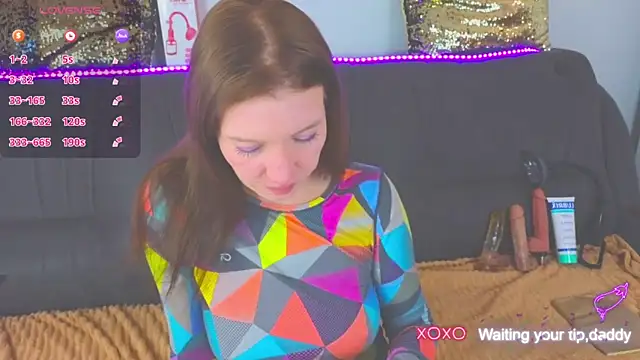 Snapshot of AlexaStoun chatting on January 4, 12:38 pm AlexaStoun online show from January 4, 12:38 pm